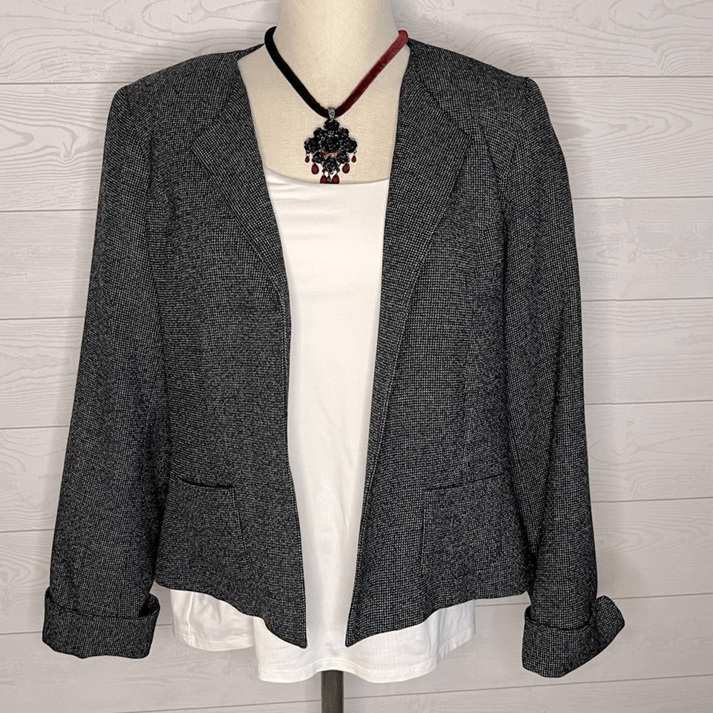Vintage 80s-90s Pendleton 100% virgin wool cropped blazer charcoal gray Size 10